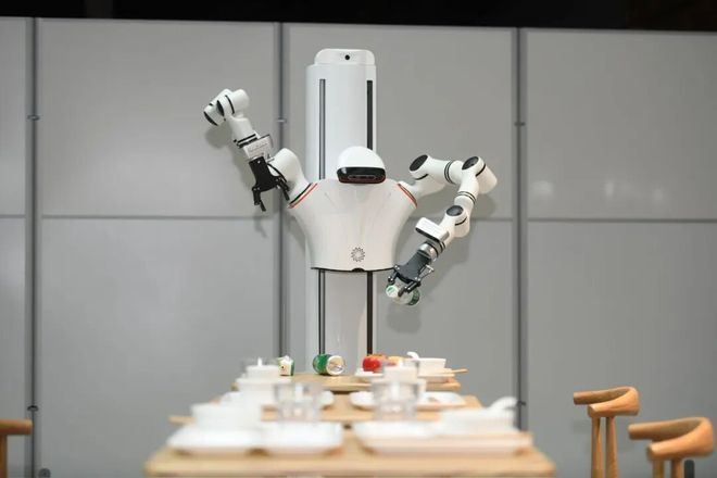 026年接入设备达十万台以上｜硬氪首发清华系具身大脑公司获近